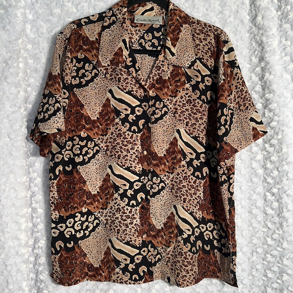 Silky feel animal print top